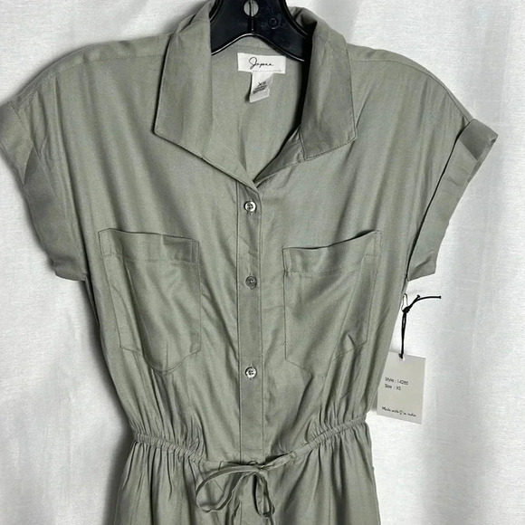 JAPNA green button down midi dress with self tie . Rolled  sleeve safari look - Picture 2 of 12